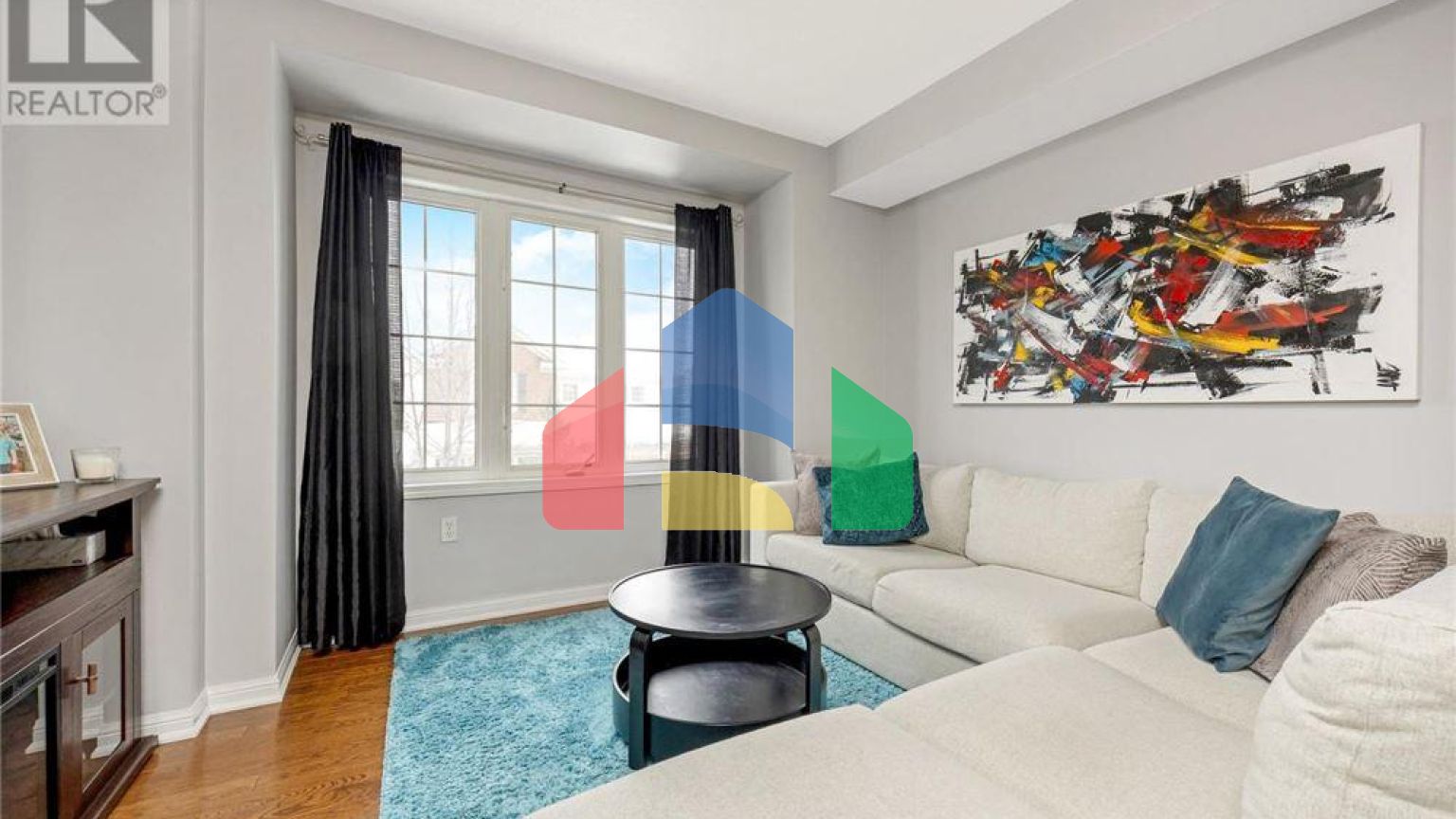 Residential - Single Family Home - Cambridge, Canada - Canada