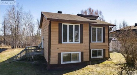 Residential - Single Family Home - Rideau Lakes, Canada - Canada