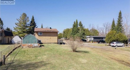 Residential - Single Family Home - Rideau Lakes, Canada - Canada