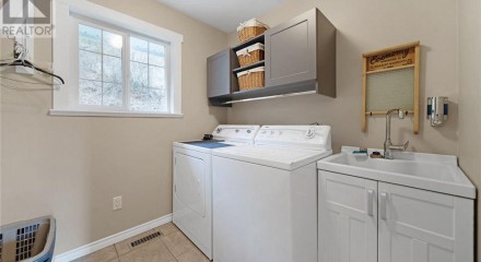 Residential - Single Family Home - Duncan, Canada - Canada