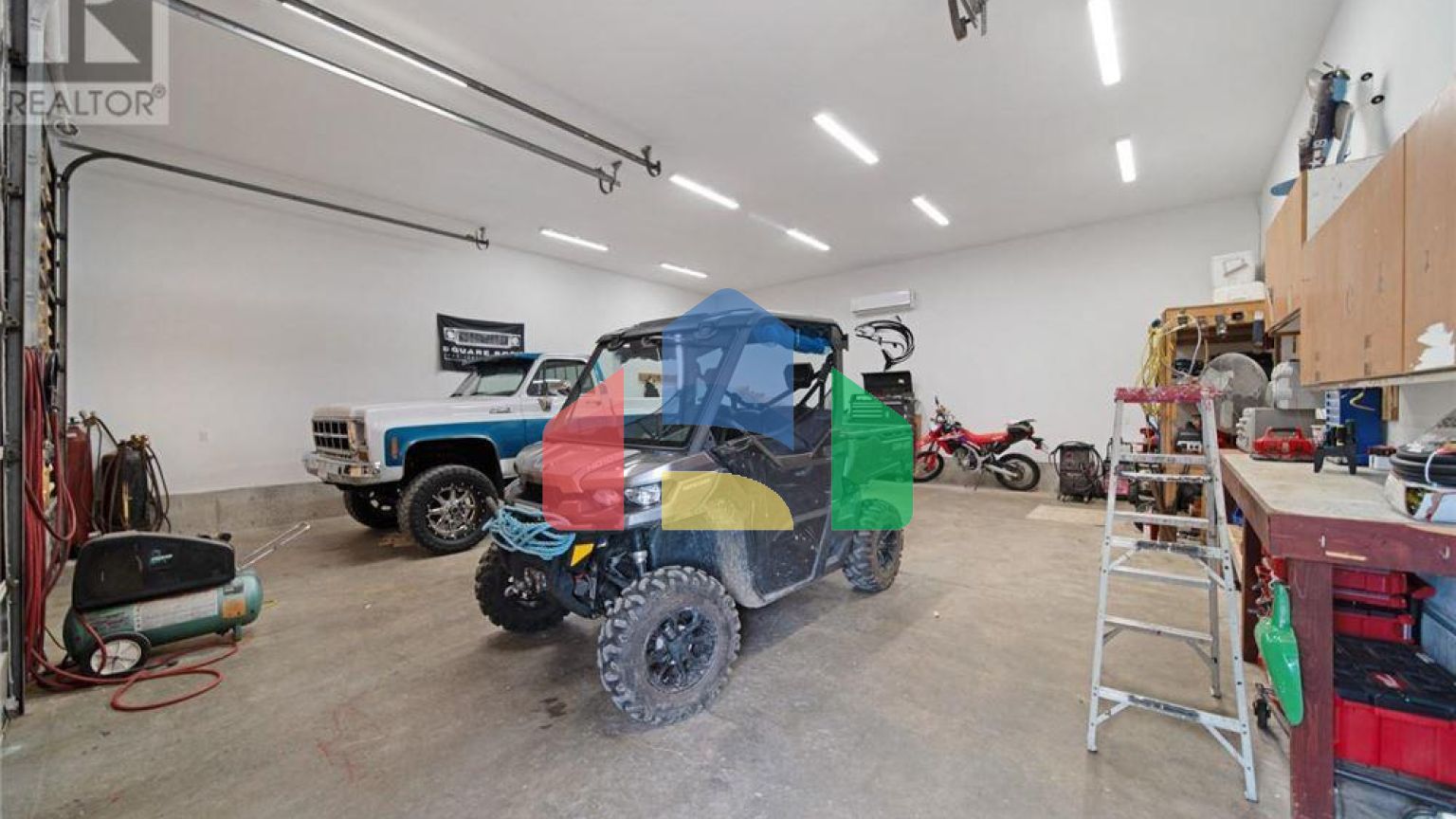 Residential - Single Family Home - Duncan, Canada - Canada