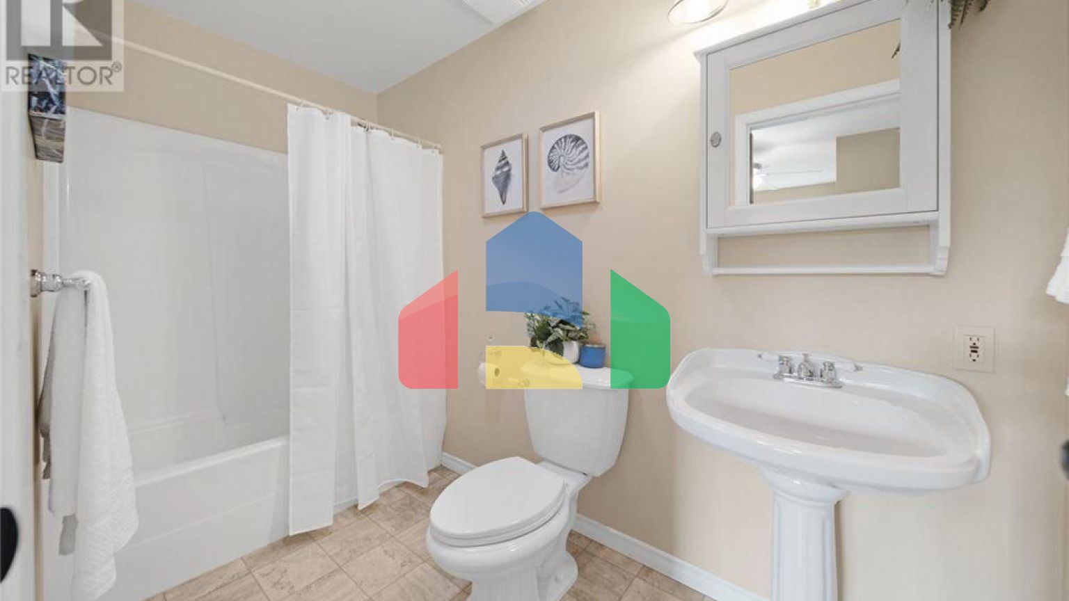 Residential - Single Family Home - Duncan, Canada - Canada