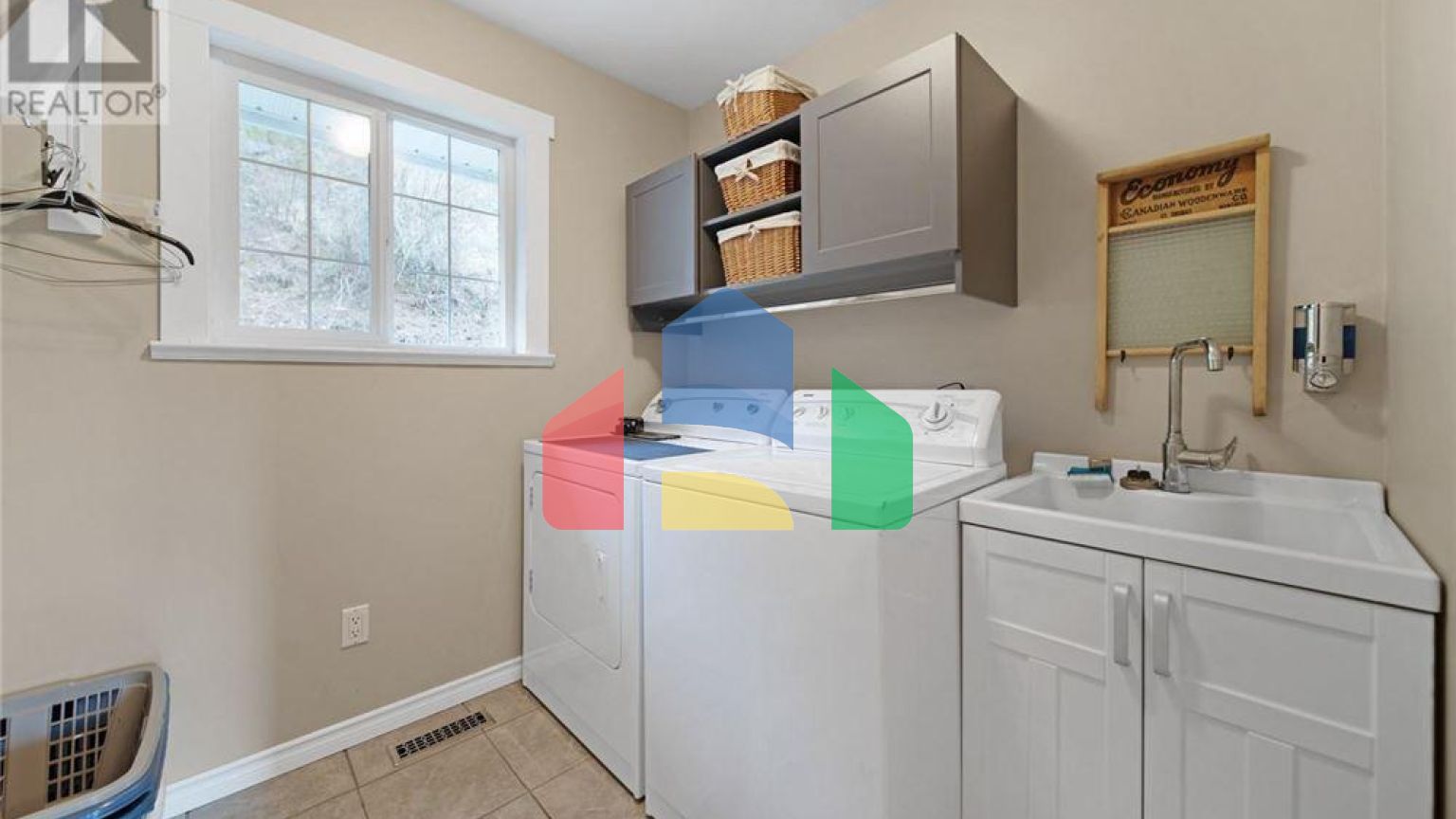 Residential - Single Family Home - Duncan, Canada - Canada