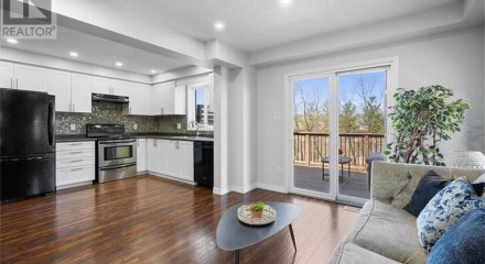 Residential - Single Family Home - New Hamburg, Canada - Canada