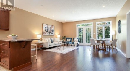 Residential - Condo/Apartment - New Hamburg, Canada - Canada