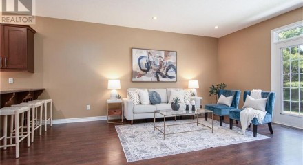 Residential - Condo/Apartment - New Hamburg, Canada - Canada
