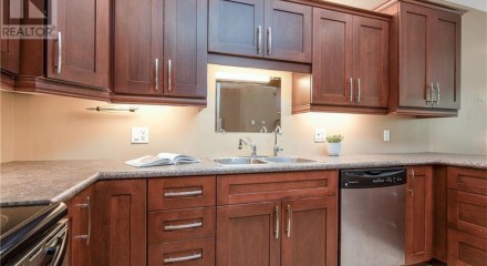 Residential - Condo/Apartment - New Hamburg, Canada - Canada