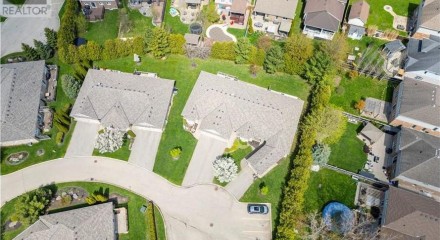 Residential - Condo/Apartment - New Hamburg, Canada - Canada