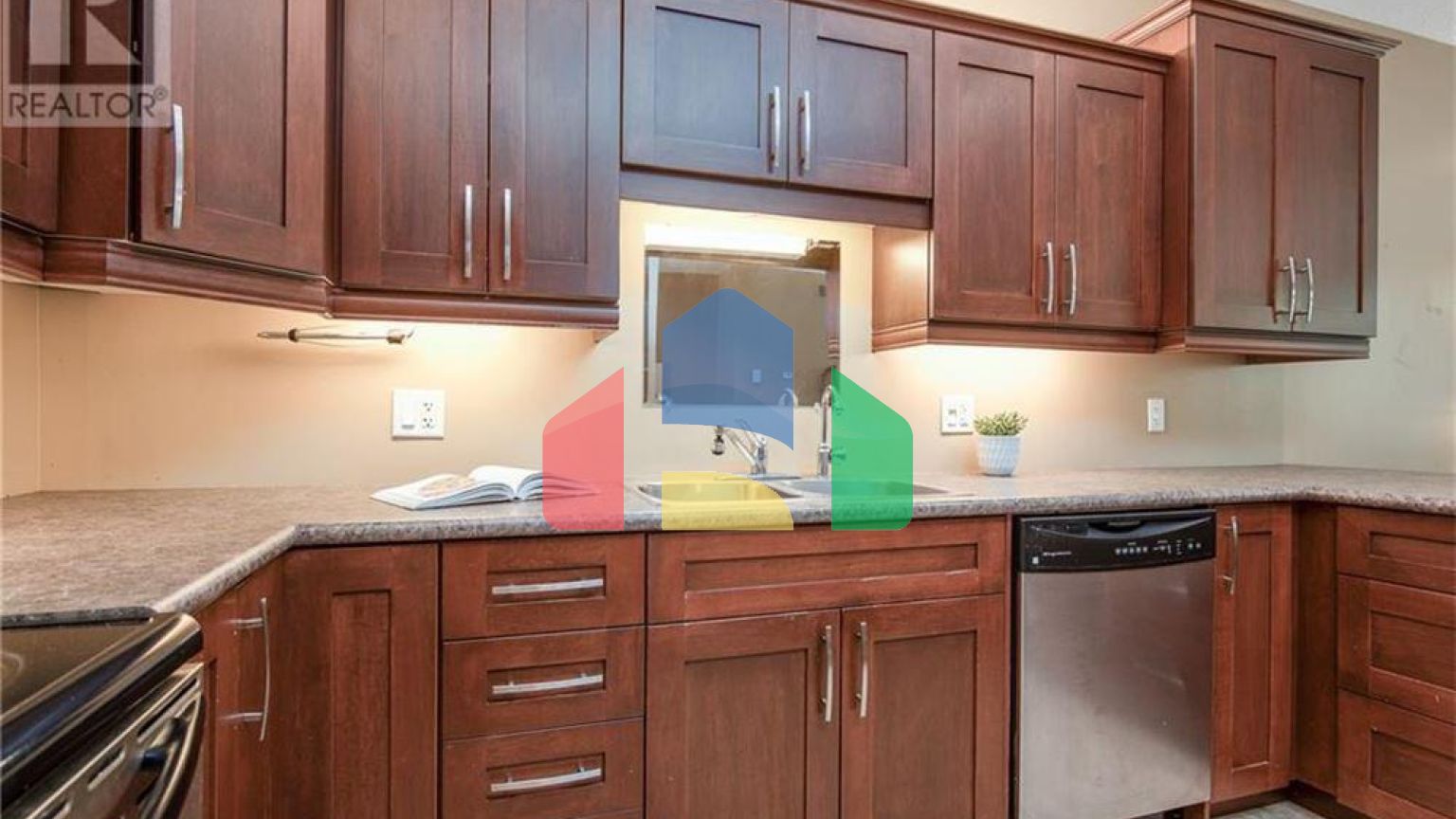 Residential - Condo/Apartment - New Hamburg, Canada - Canada