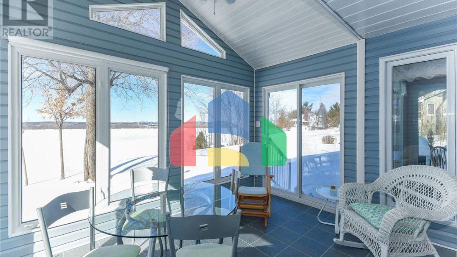 Residential - Single Family Home - Clarence-Rockland, Canada - Canada