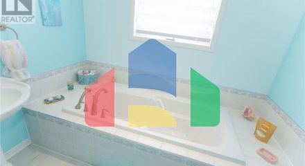 Residential - Single Family Home - Clarence-Rockland, Canada - Canada