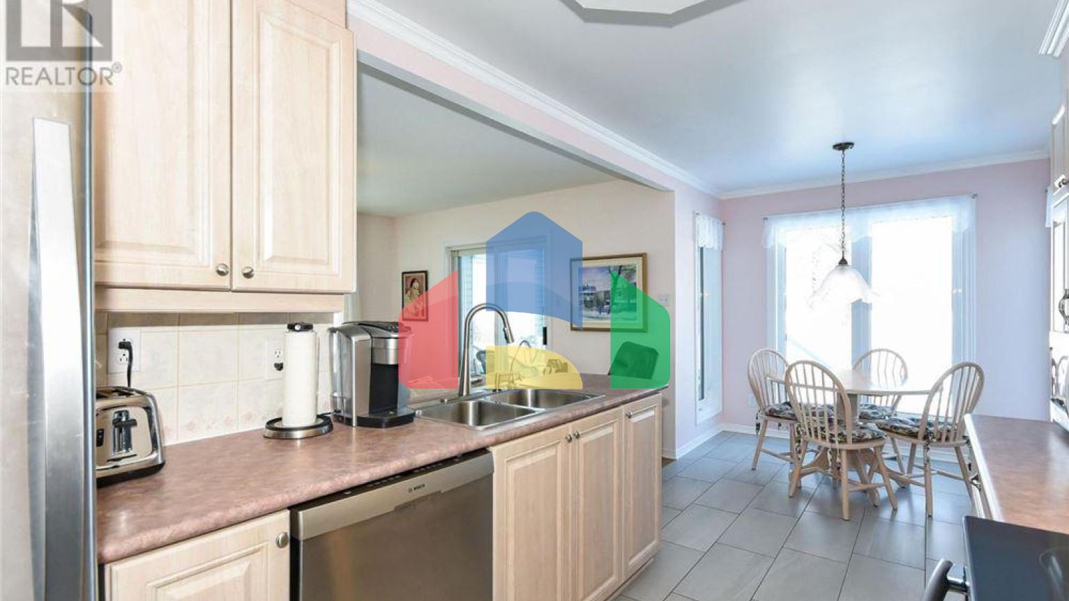 Residential - Single Family Home - Clarence-Rockland, Canada - Canada