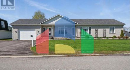 Residential - Single Family Home - Clarence-Rockland, Canada - Canada