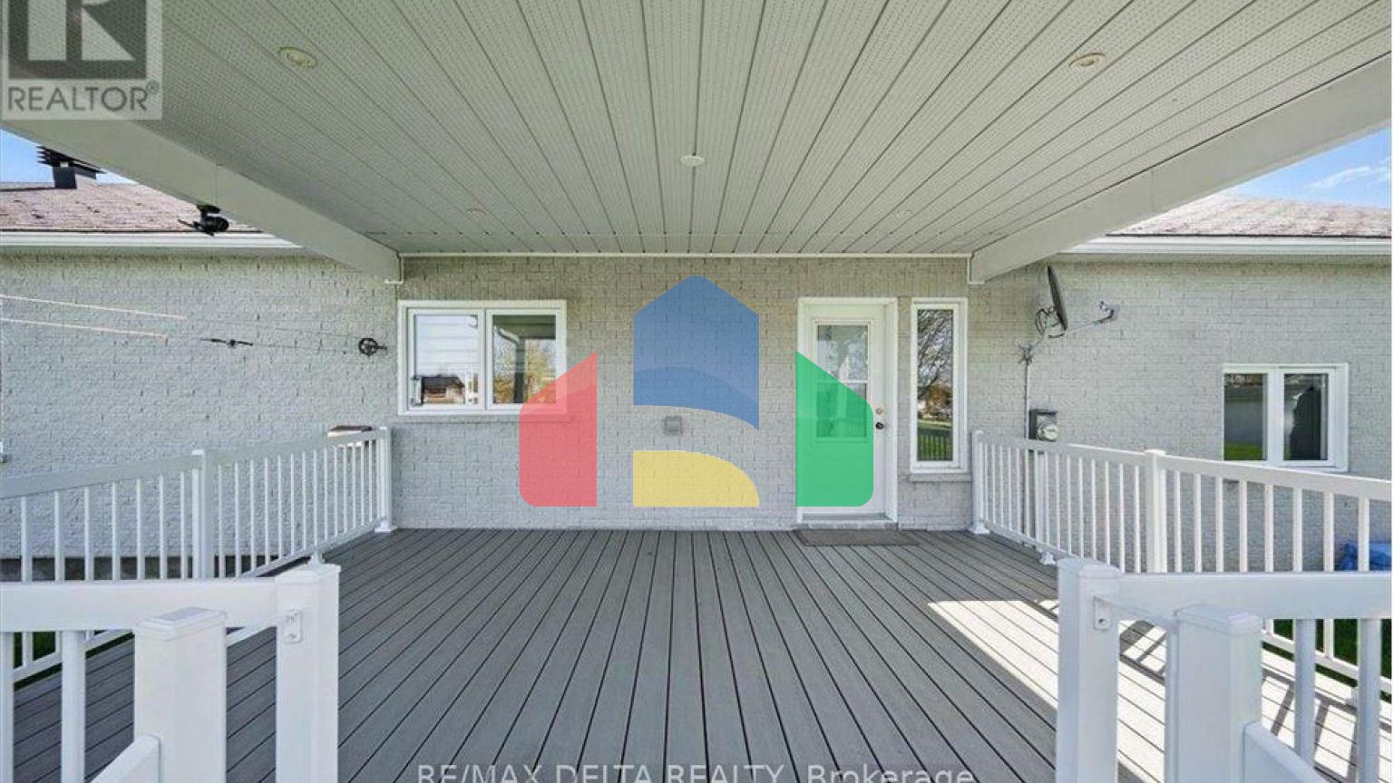 Residential - Single Family Home - Clarence-Rockland, Canada - Canada