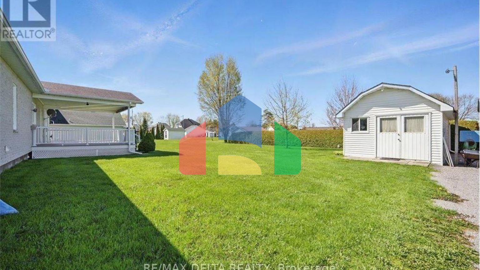 Residential - Single Family Home - Clarence-Rockland, Canada - Canada