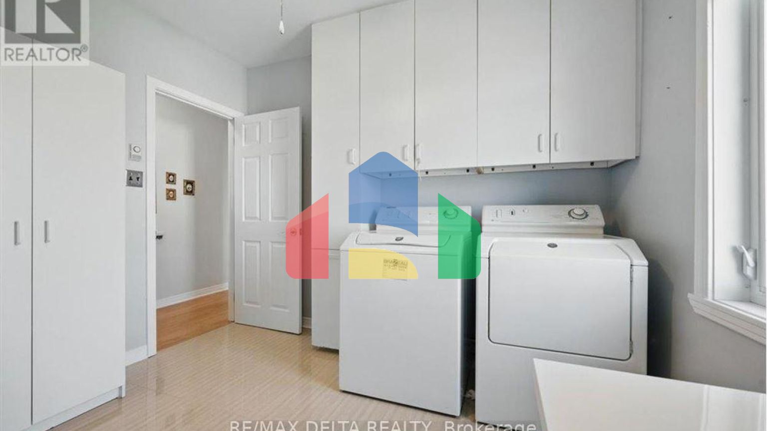 Residential - Single Family Home - Clarence-Rockland, Canada - Canada