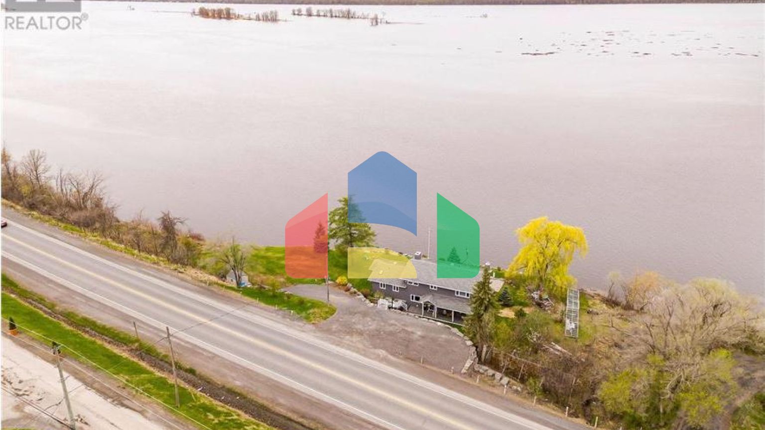 Residential - Single Family Home - Clarence-Rockland, Canada - Canada