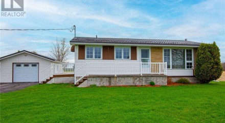 Residential - Single Family Home - Clarence-Rockland, Canada - Canada