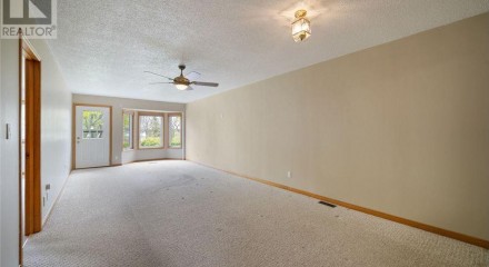 Residential - Condo/Apartment - Scugog, Canada - Canada