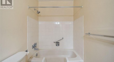 Residential - Condo/Apartment - Scugog, Canada - Canada