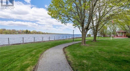 Residential - Condo/Apartment - Scugog, Canada - Canada