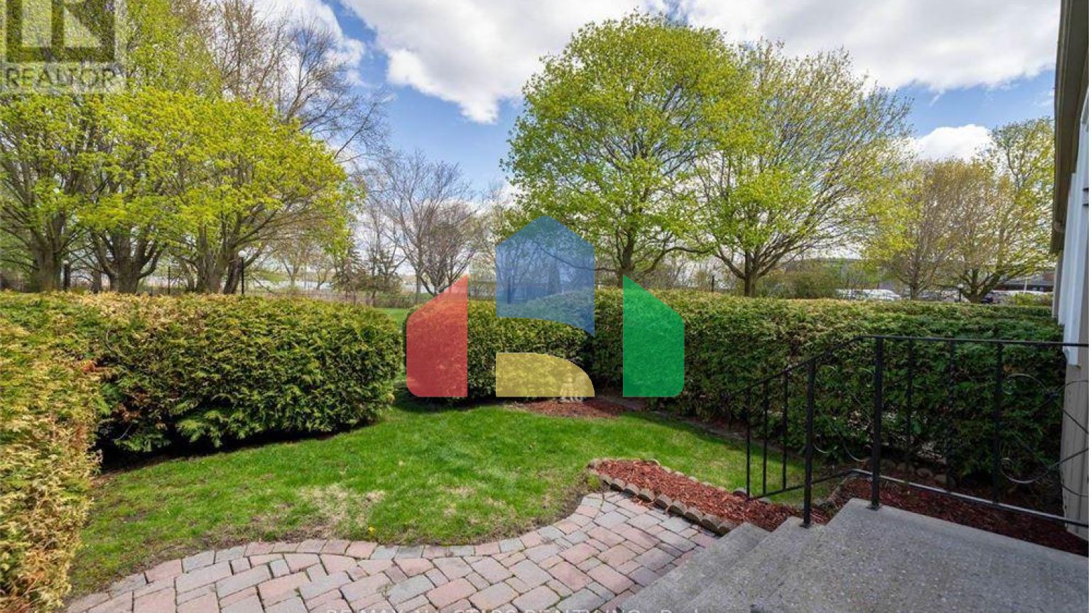 Residential - Condo/Apartment - Scugog, Canada - Canada