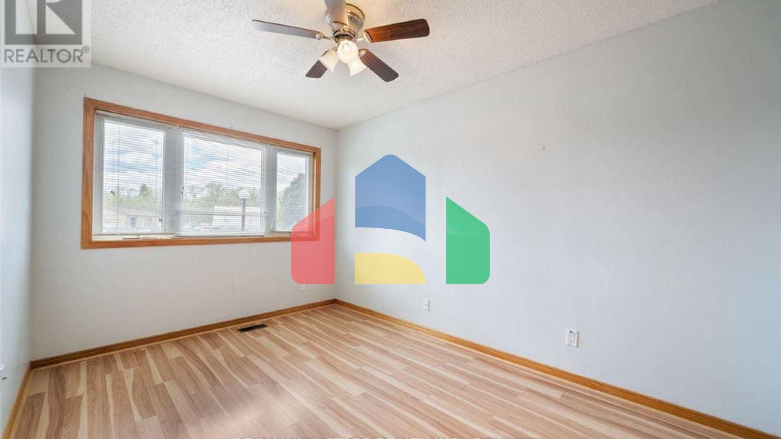 Residential - Condo/Apartment - Scugog, Canada - Canada