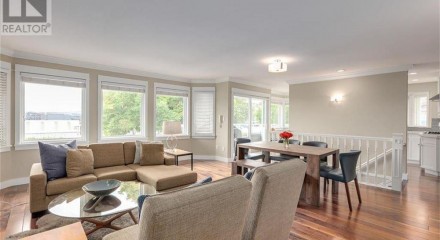 Residential - Single Family Home - New Westminster, Canada - Canada