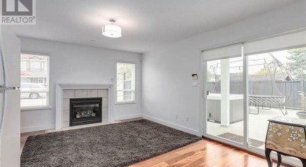 Residential - Single Family Home - New Westminster, Canada - Canada