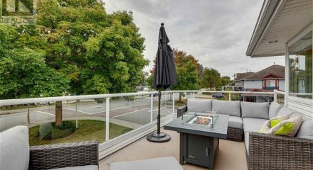 Residential - Single Family Home - New Westminster, Canada - Canada