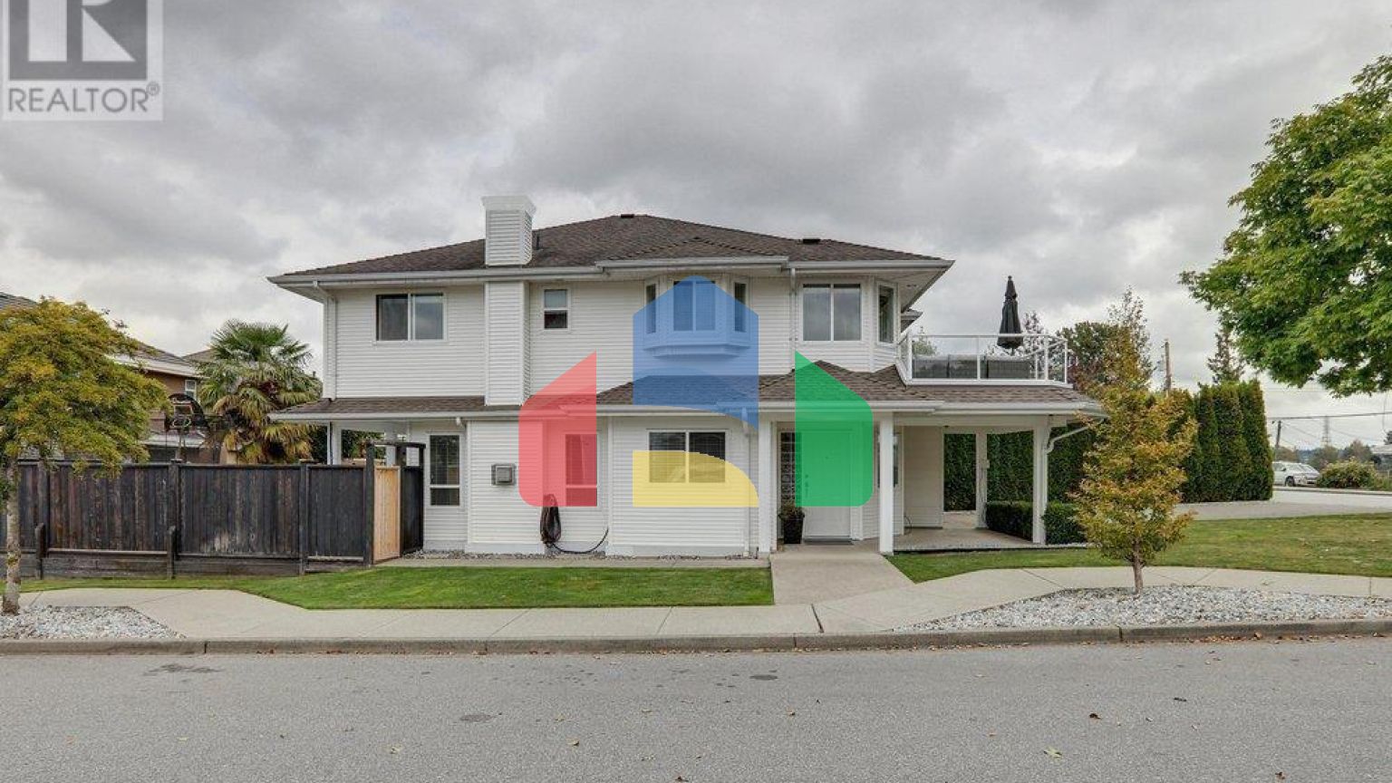 Residential - Single Family Home - New Westminster, Canada - Canada