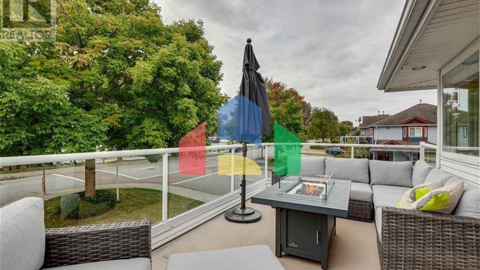 Residential - Single Family Home - New Westminster, Canada - Canada