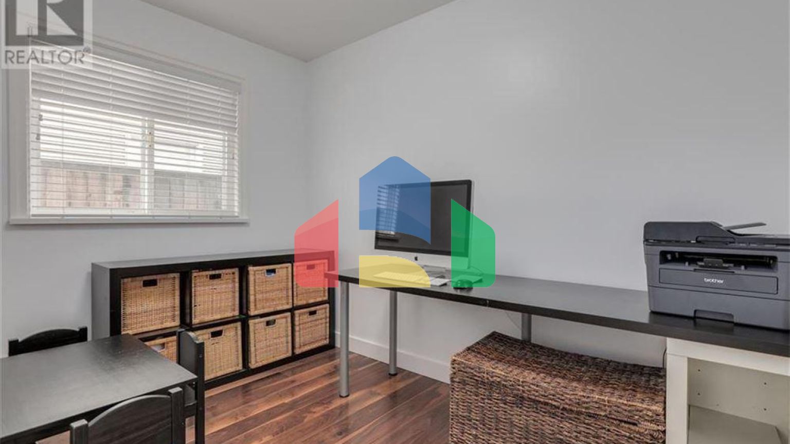 Residential - Single Family Home - New Westminster, Canada - Canada