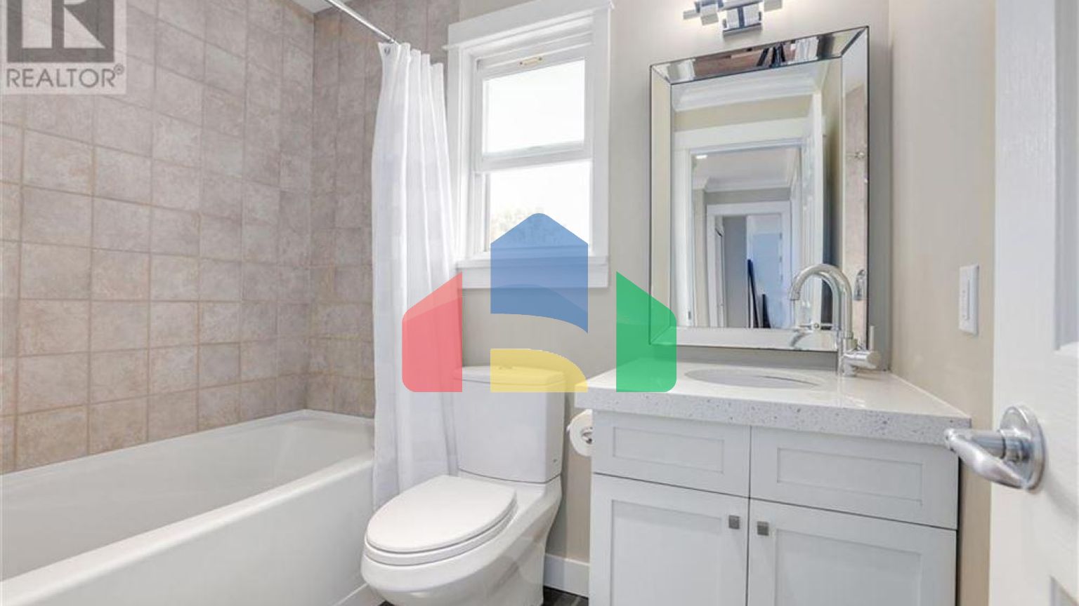 Residential - Single Family Home - New Westminster, Canada - Canada