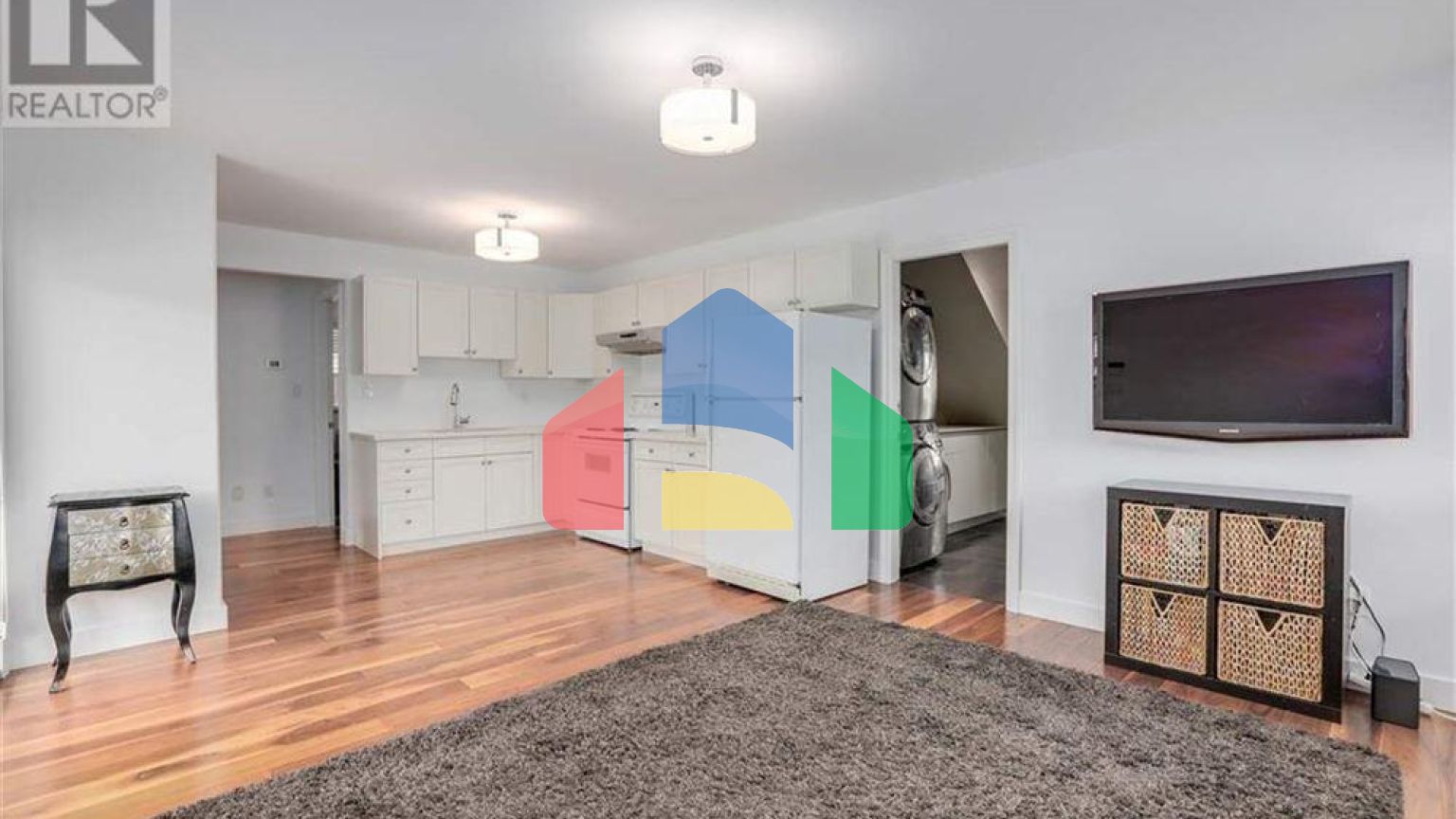 Residential - Single Family Home - New Westminster, Canada - Canada