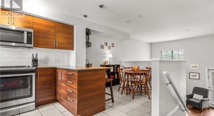 Residential - Townhouse - New Westminster, Canada - Canada