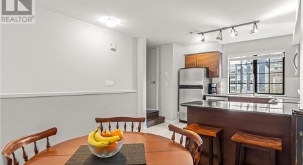 Residential - Townhouse - New Westminster, Canada - Canada
