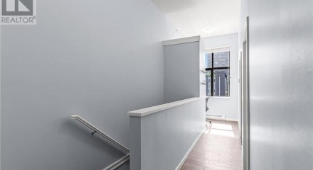Residential - Townhouse - New Westminster, Canada - Canada