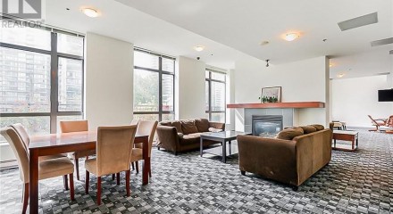 Residential - Townhouse - New Westminster, Canada - Canada