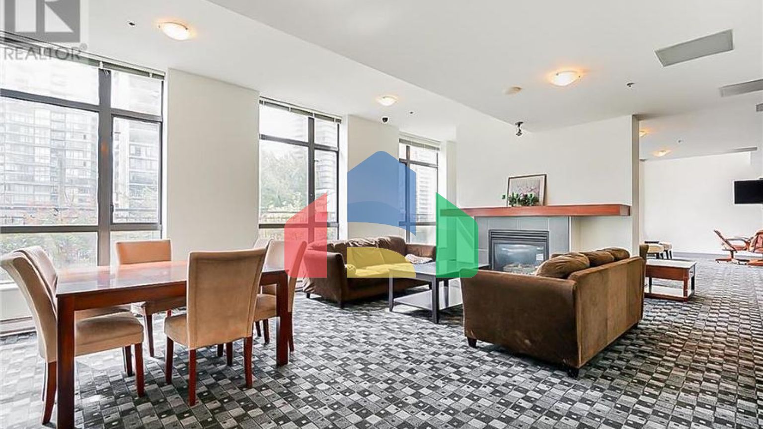 Residential - Townhouse - New Westminster, Canada - Canada