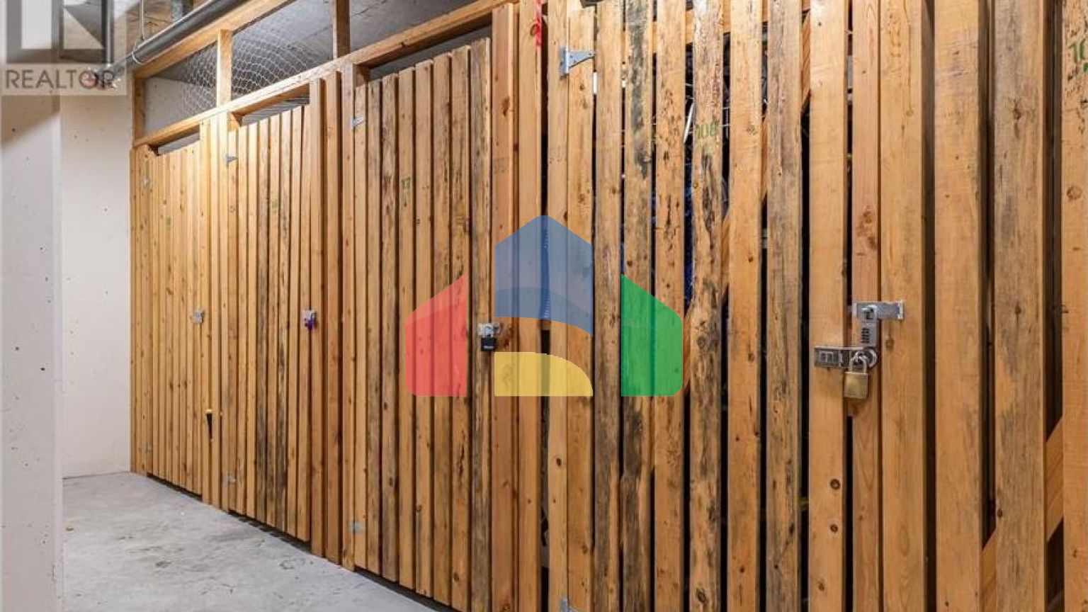 Residential - Townhouse - New Westminster, Canada - Canada