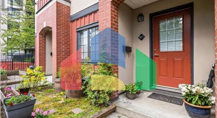 Residential - Townhouse - New Westminster, Canada - Canada