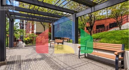 Residential - Townhouse - New Westminster, Canada - Canada