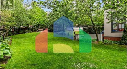 Residential - Townhouse - New Westminster, Canada - Canada