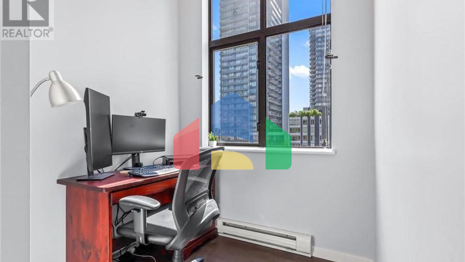 Residential - Townhouse - New Westminster, Canada - Canada