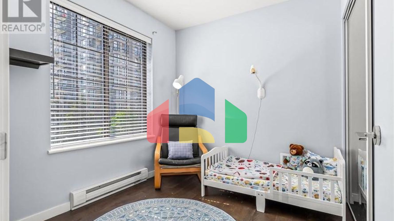 Residential - Townhouse - New Westminster, Canada - Canada