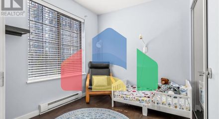 Residential - Townhouse - New Westminster, Canada - Canada