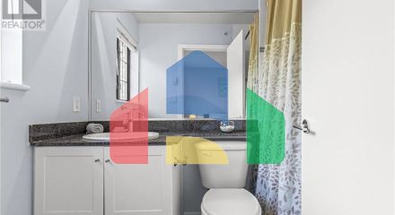 Residential - Townhouse - New Westminster, Canada - Canada