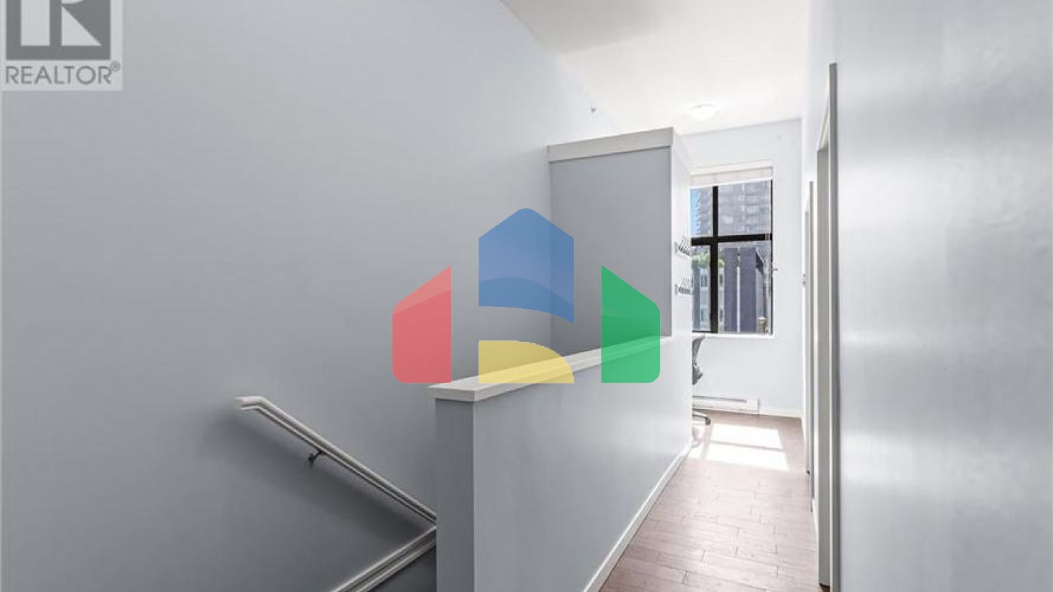 Residential - Townhouse - New Westminster, Canada - Canada