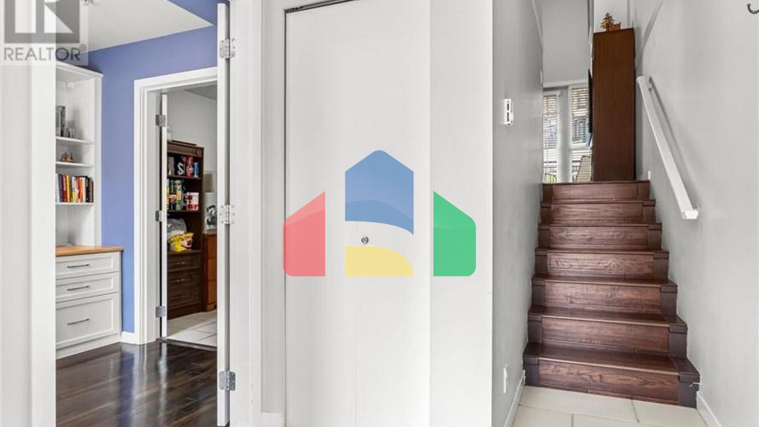 Residential - Townhouse - New Westminster, Canada - Canada